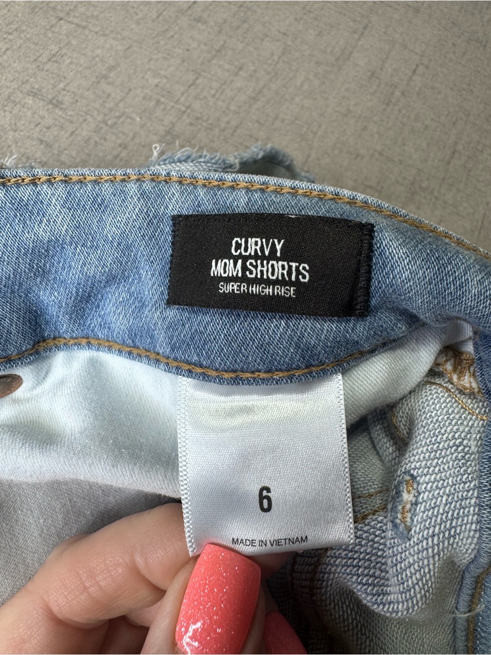 Express High Waisted Curvy Mom Jean Shorts  Light Wash Raw Hem 3” Inseam Size 6 - Picture 9 of 10